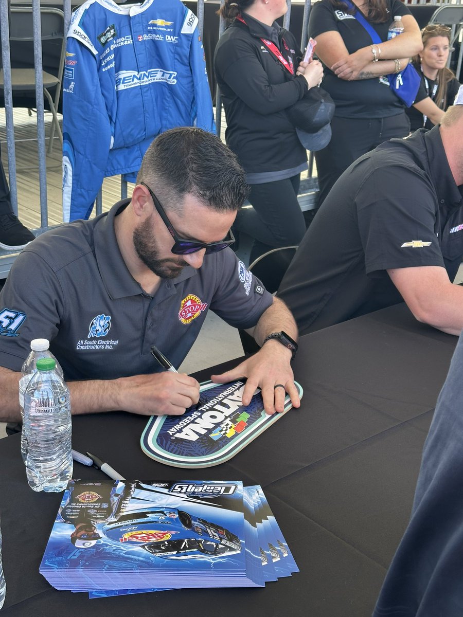 JCR_Clements51's tweet photo. Huge thanks to All the Fans for coming out to the @NASCAROReillyAP autograph session to see @JClements51 earlier today @DAYTONA Practice up next!  4:30 on @TheCW_Sports https://t.co/SstFim9QsX
