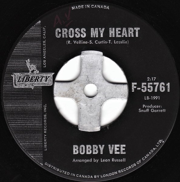 danopaquette's tweet photo. “Cross My Heart” by Bobby Vee was a US #98 hit in 1965. ⭐️⭐️1/2 #bobbyvee
#EveryHitSongEver https://t.co/j36RQWN1eK