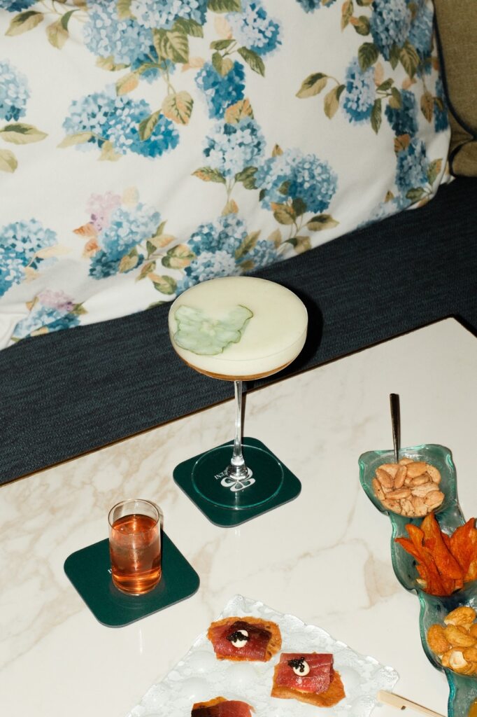 Four Seasons Firenze tweet media