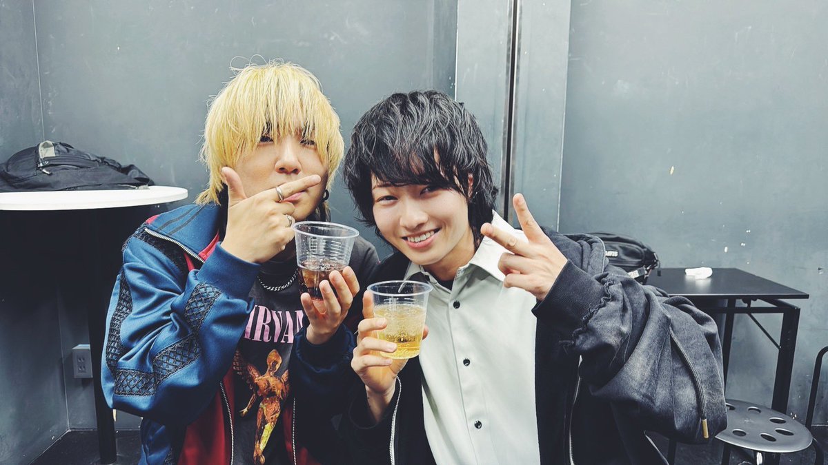 tomo11guitar15's tweet photo. エースとこのタイミングで2マン出来たこと、自分たちの人生を変えた日と言っても過言ではないくらいに大きかった。エースを好きなみんなの熱量も半端なかった、また必ず再会しよう https://t.co/VcFFCNKOi6