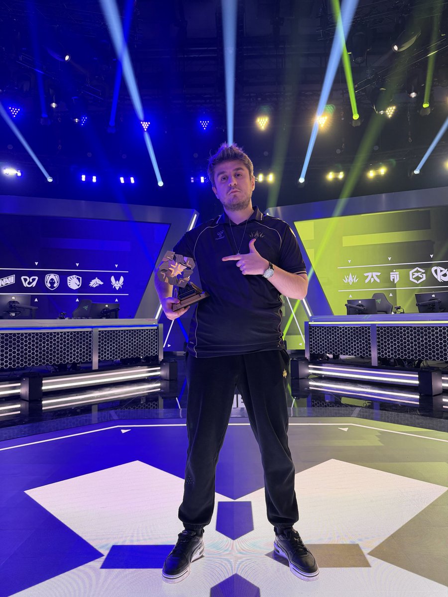 KEYcsgod's tweet image. Meet your EMEA Champions 👑
Meet your Masters 👑

#FORZABBL