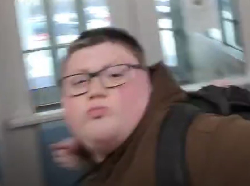 esjesjesj's tweet photo. Real life giga chad https://t.co/eA0MdIMiOt