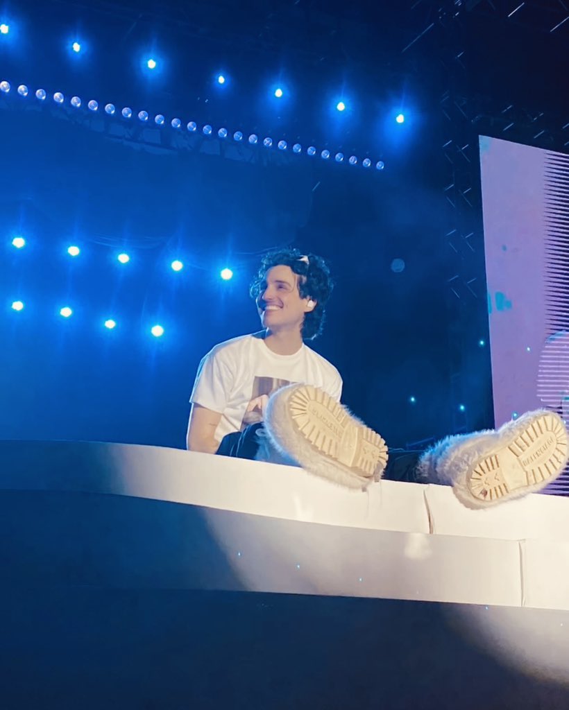 humbe feliz es lo único que necesito <3