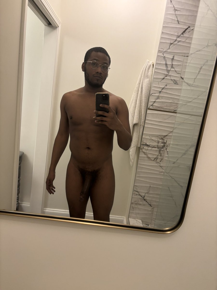 Earth 1027’s Monster of Cookies tweet media