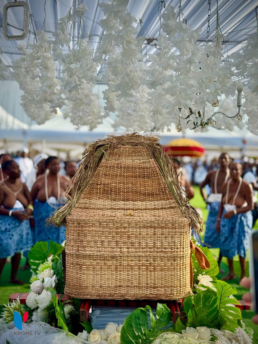 Final Funeral Rite of the late Nuumo Yemo Obroni VII, High Priest of La Dadekotopon.

Rest Well Nuumo 🕊️🕊️🕊️

📷/: Kpone Tv