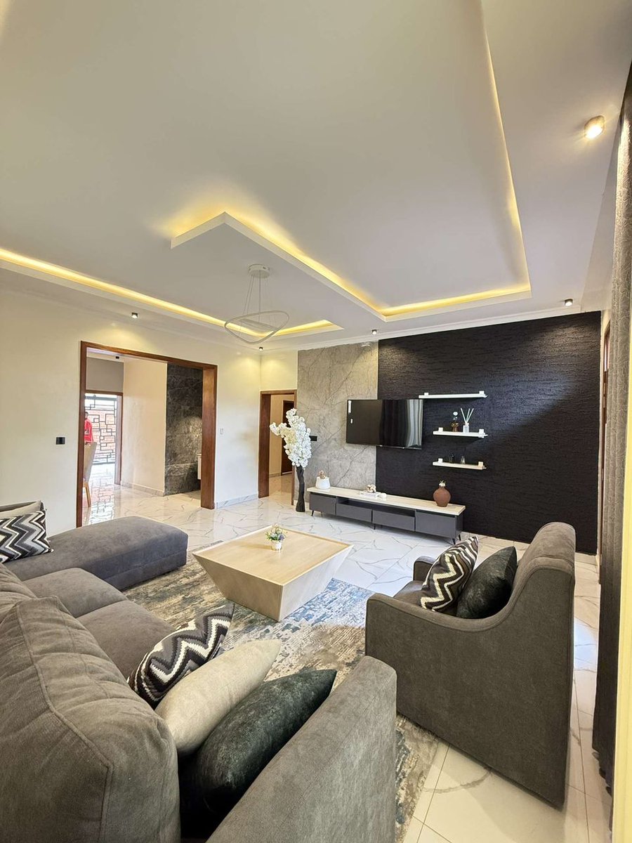 FIRSTANDEASYGO1's tweet photo. Ibyumba 6, salon,salle à manger,douche na toilet buri cyumba etage nziza iri Rusororo munsi ya Intare Arena turayiguhera million 260 irimo ibikoresho bitatarimo 250M 0787806728 @Munyaka https://t.co/r62q8jHea3