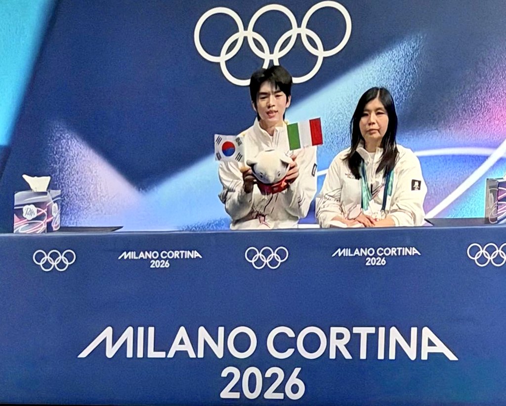 MA CHE CARINO GIOVANNI CON LA BANDIERINA DELL'ITALIA 😭
#Olimpiadilnvernali2026 #FigureSkating