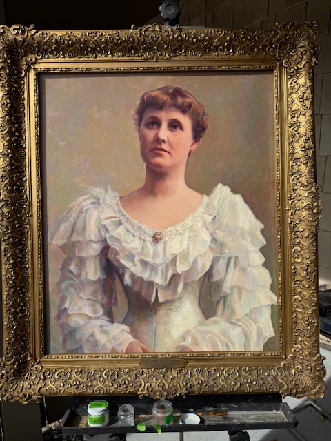 MoMansion's tweet photo. Three more First Lady portraits restored and sealed thanks to our generous donors!
Mrs. Francis (1889-1893 administration)  and Mrs. Caulfield (1929-1933) both had paint and frames issues addressed, while Teresa Parson's (2018-2025 administration) portrait sealed with varnish. https://t.co/h3OQDfWFBW
