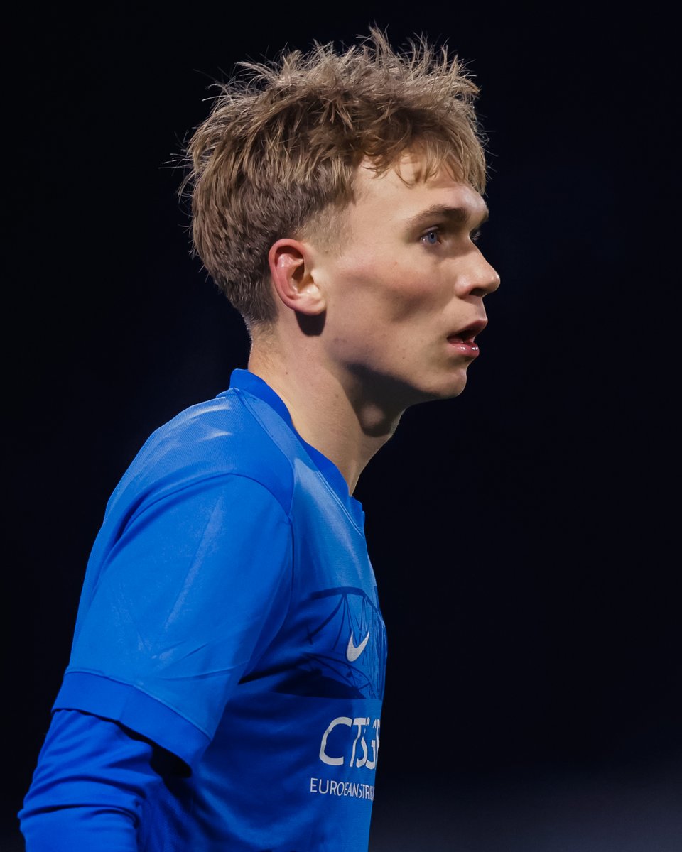 AZJeugd's tweet photo. 💥 A debut for Frej!
🙌 Frej Elkjær Andersen maakte tegen TOP Oss zijn eerste optreden voor Jong AZ.
#JongAZ #topjaz #TheFutureIsOurs https://t.co/avgye2E8Ey