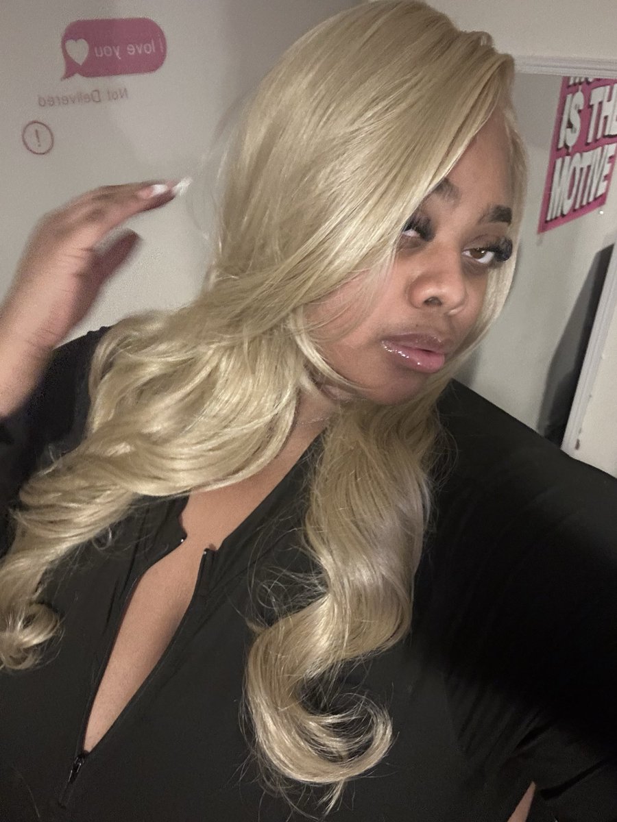 OrdinaryShay__'s tweet photo. 👱🏽‍♀️👱🏽‍♀️👱🏽‍♀️ https://t.co/aeSBbrjZ2w