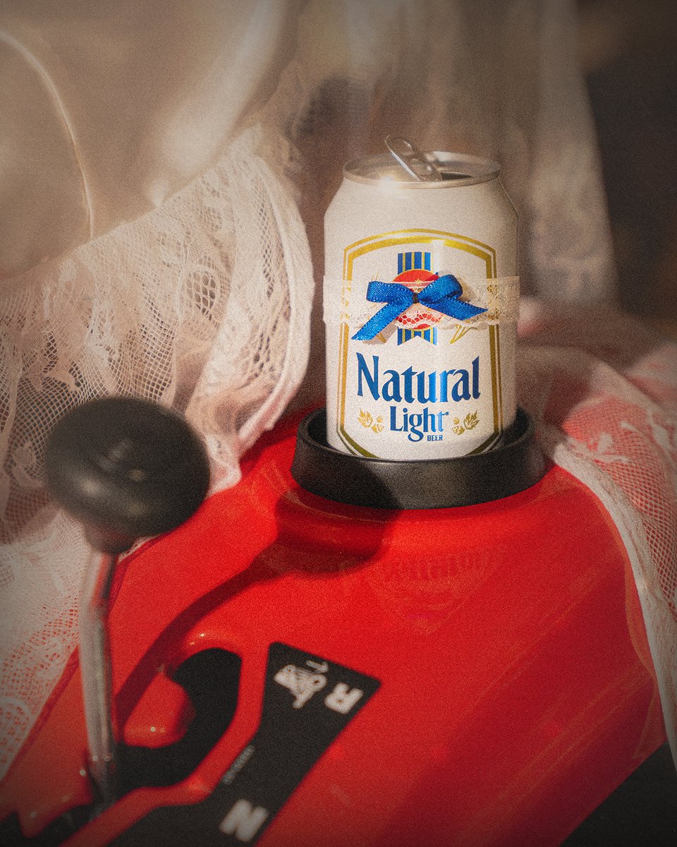 Natural Light tweet media
