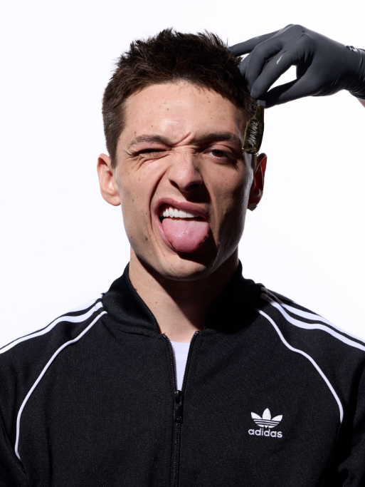 CanoAndrs's tweet photo. @adidas and Peso Pluma getting closer with new partnership https://t.co/oxdvqdOZjq
