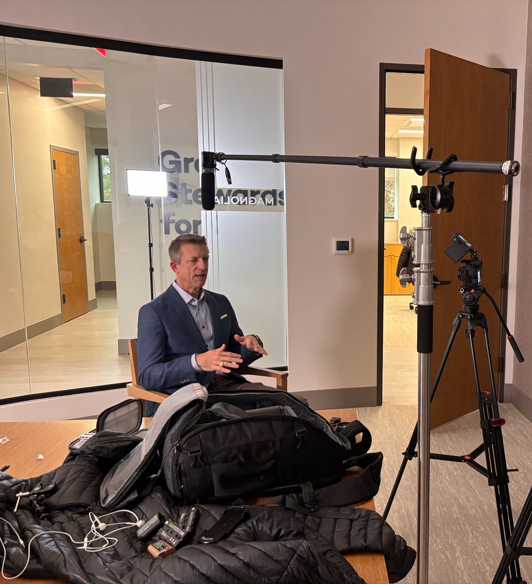 Something exciting is in the works for Render Capital...👀

Comment down below what you think it is! #GrowingStewardship