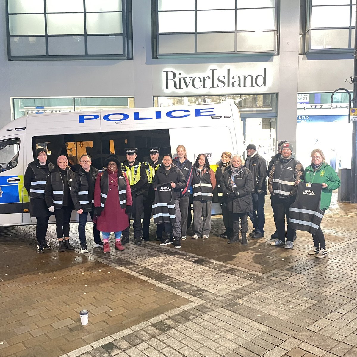 SimonHodgsonLCC's tweet photo. ◼️#NightSafeLeeds high vis Street Briefing pics

TY 2 Cllr Hamilton @monoanton for joining us 👍🏽

More teams coming out later as the pace of the NTE picks up.

#BeSafeFeelSafe
Don’t hesitate to reach out if something is wrong or you feel unsafe🫶🏽
LookOutForOneAnother https://t.co/5U688vkSvt