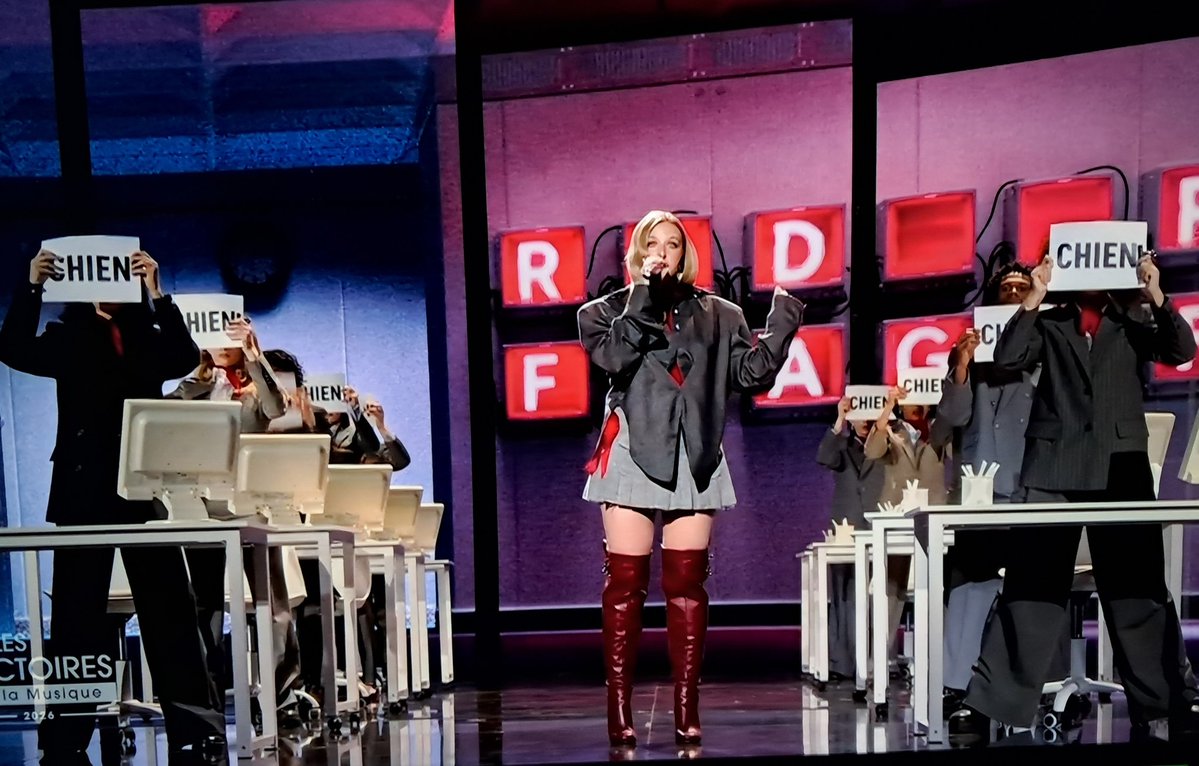 Luciee ❀ tweet media