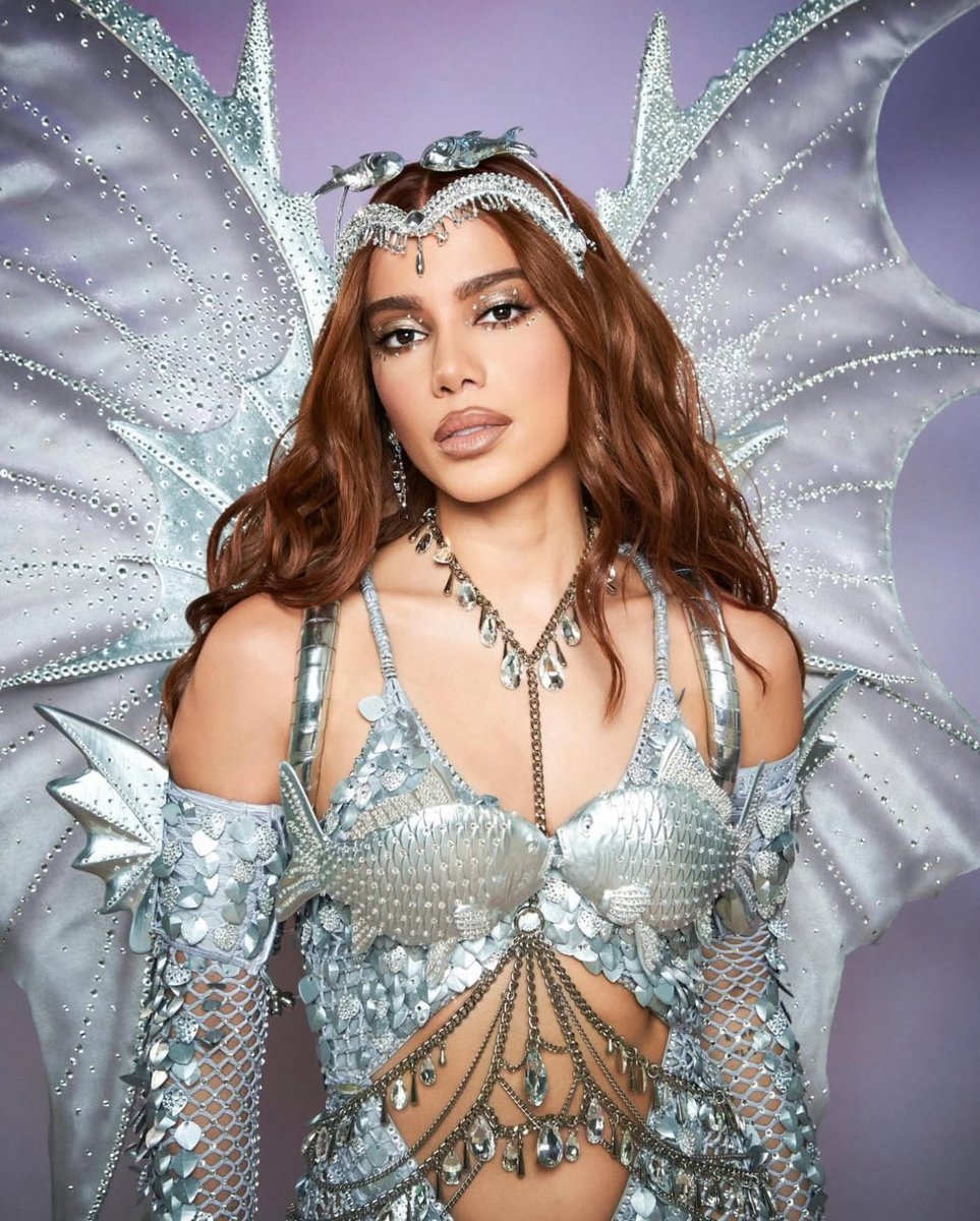Anitta para o bloco de carnaval em Salvador. 🇧🇷