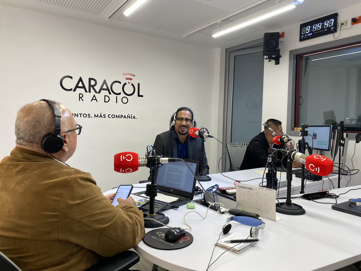 Hoy, #diamundialdelaradio estuvimos en #caracolradiocali hablando sobre las grandes apuestas de nuestra institución para este 2026, resaltando que seguimos comprometidos con el desarrollo de nuestra institución y comunidad académica. 
Muchas gracias por el espacio.