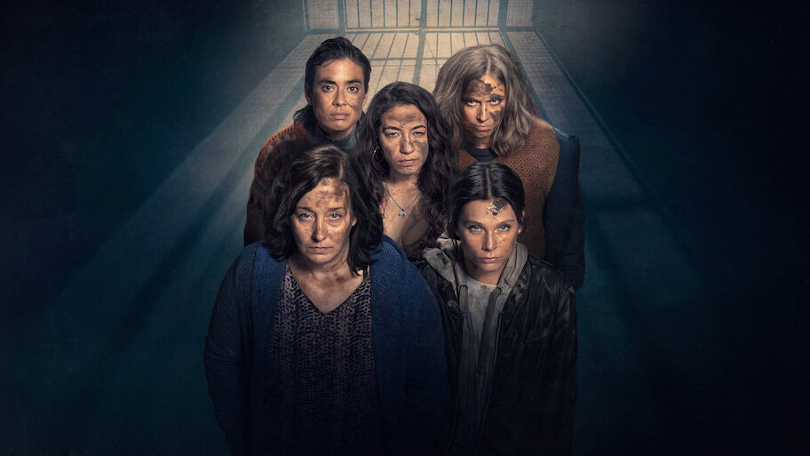 The_Ent_Factor's tweet photo. The second season of the Argentine prison drama series IN THE MUD / EN EL BARRO has premiered on Netflix. Trailer and posters here:
https://t.co/hoh6ZyT7Xp
#inthemud #enelbarro #tvseries #streaming #nowstreaming #netflix #anagaribaldi #ritacortese #lorenavega https://t.co/K89f8FC2Yn