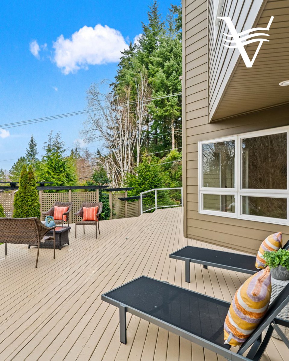 TerryVehrs's tweet photo. 🏡 OPEN HOUSE | Edmonds
7416 176th St SW | $1,685,000

Join us for an exclusive look at this beautiful home.

📅 Saturday, Feb 14th | 12pm to 2pm
📅 Sunday, Feb 15th | 12pm to 3pm

#OpenHouse #PugetSoundViews #WhidbeyIsland #TerryVehrsRealEstate #VehrsGroupRealEstate https://t.co/wH6oGte4Mb