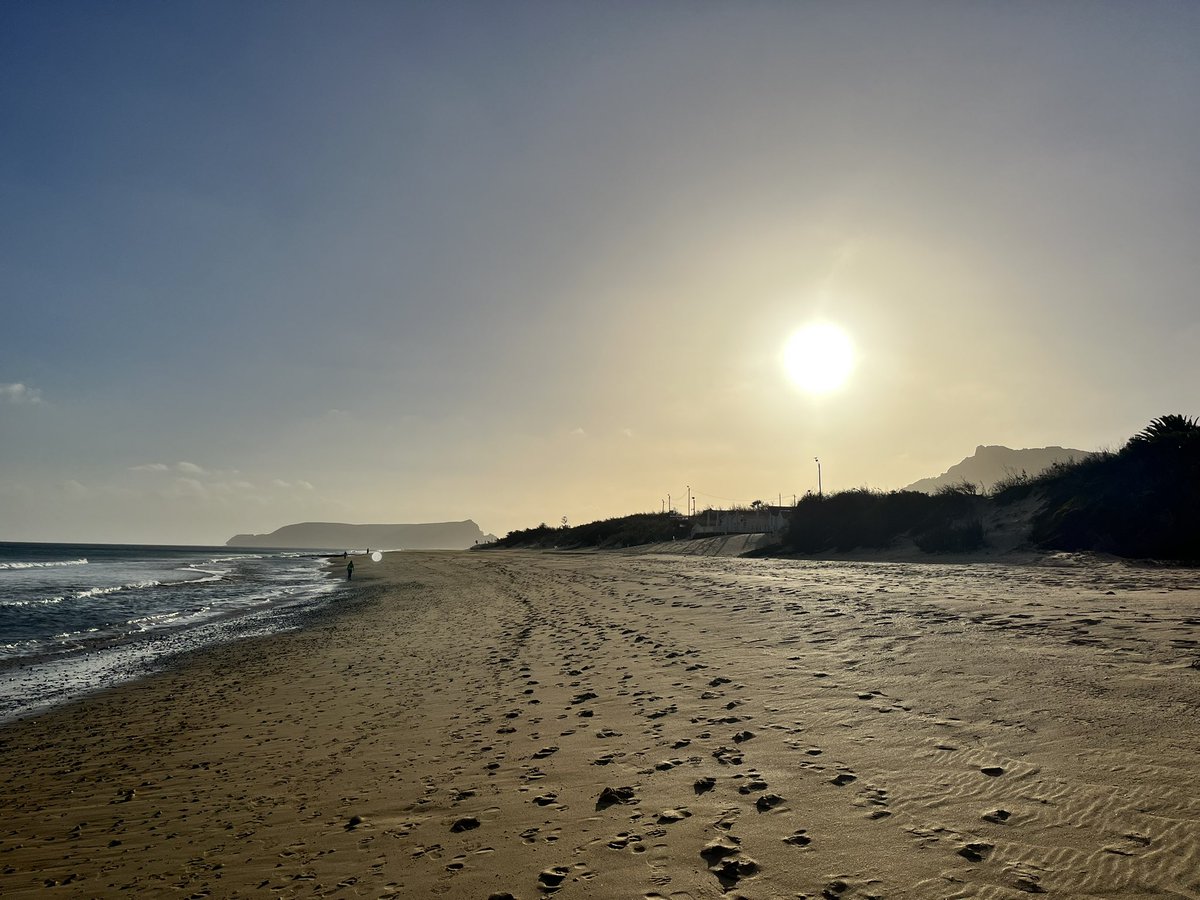 helsvarc's tweet image. Well, an unexpected stopover in Porto Santos Madeira .. what a little jewel of an Island 🩵💎
Beautiful beaches 😍🔆 
#unscheduled #nightstop #crewlife 🛫🛬