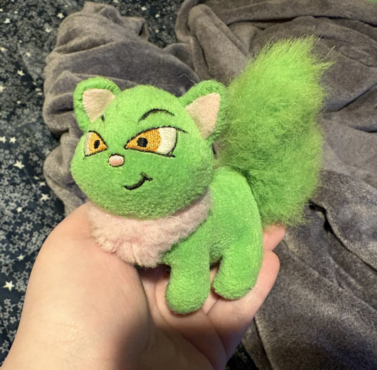 my old ass mcdonalds wocky plush that i’ve had since i was a kid. no real reason for posting this, just making you guys look at her