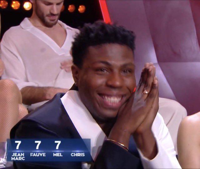 joyverse8's tweet photo. Marcus c’est literally le mood ET le divertissement de la saison😂😭#DALS https://t.co/vufvMkVLas