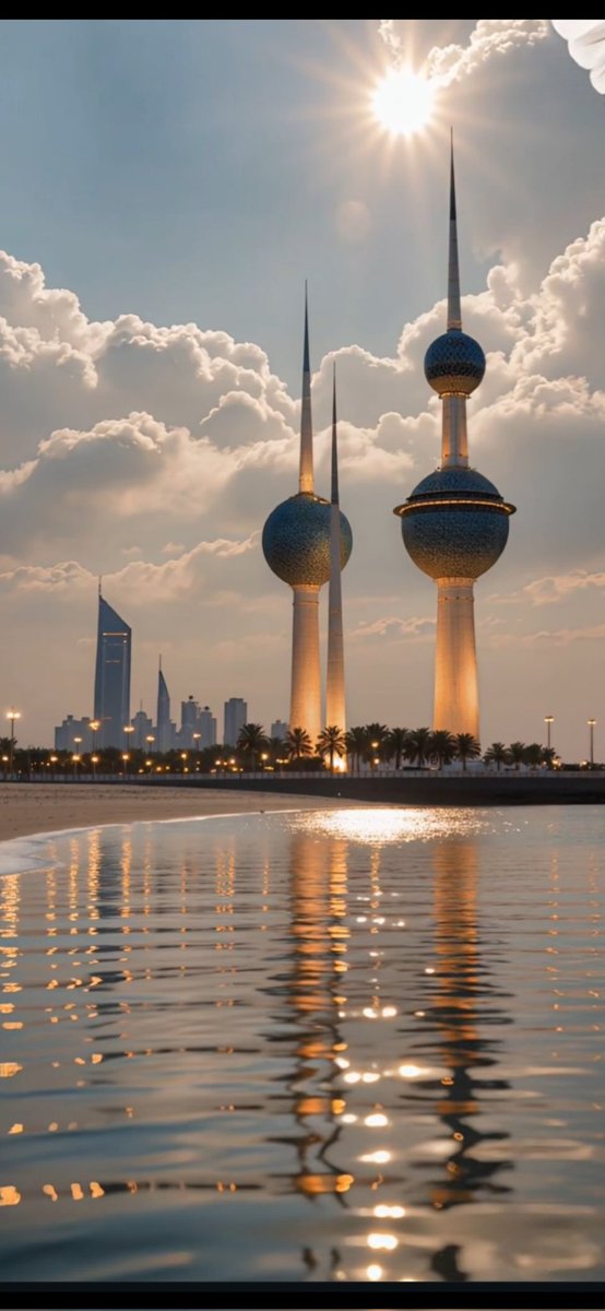 حقَّق الله حلمها بالرَّخاءِ
حين فاضت أعماقها بالثراءِ 🎼
فكأن الصحراء غارتْ 
من البحر عليها !
فأجزلت بالعطاءِ 🎼
فأمطرت غيمة الرّجاء وأيعنتْ
 زينة البناءِ واهتزّ نهّامها يغني
 في رحلة الأرض للبقاءِ 🎼