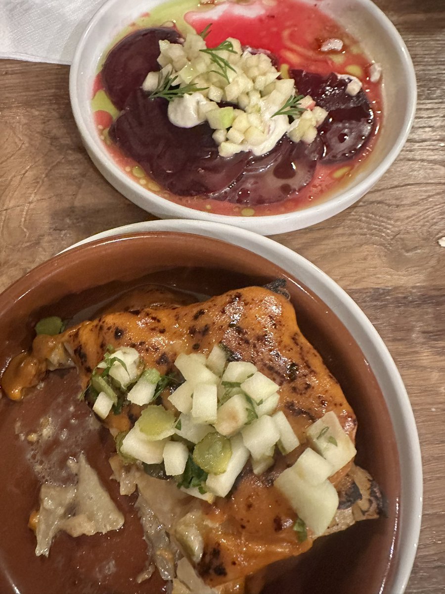 icod's tweet image. If you go to Bath or Bristol you should eat at the swoony #Root  
Veg led, charming service. Love