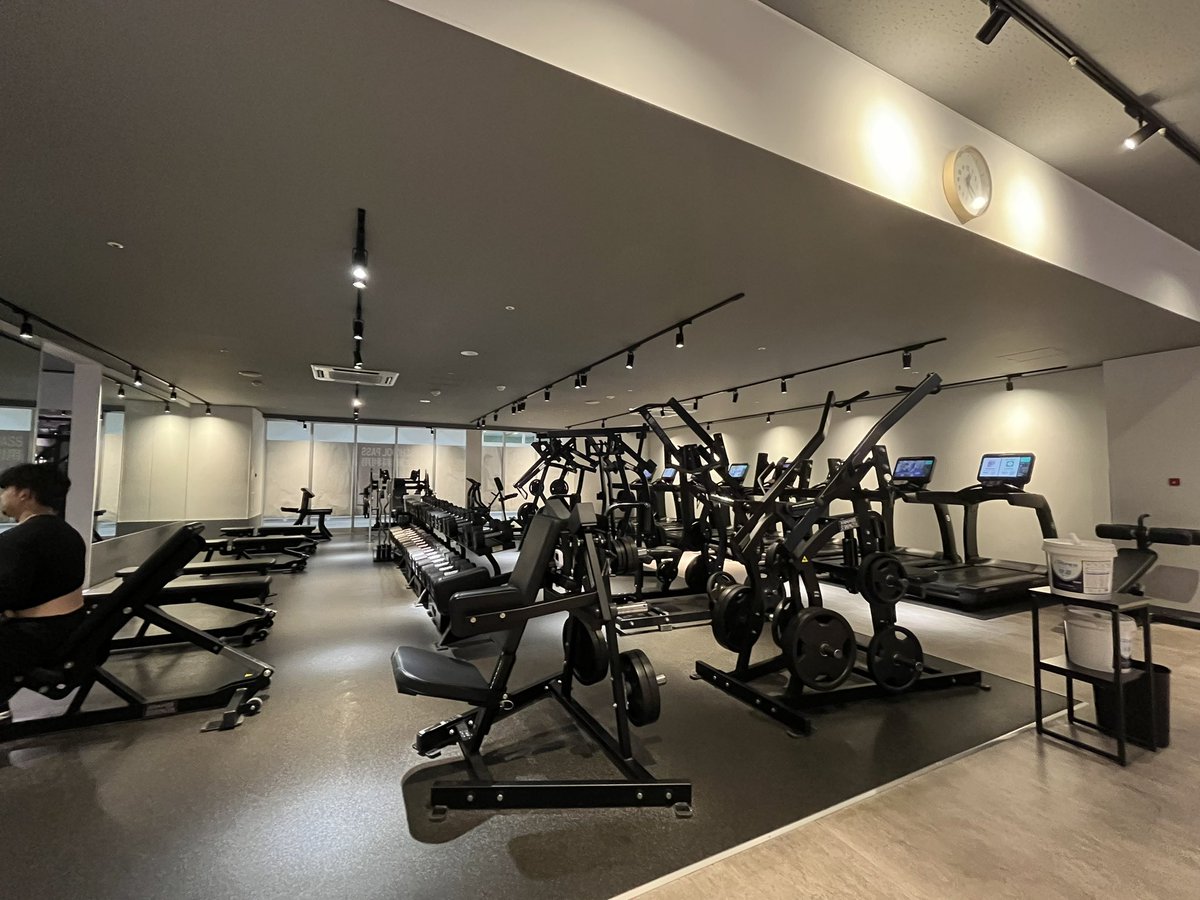 Pegasas_911's tweet image. 本日の筋トレが終わる！

最近は、筋トレメニューも飯の量もしっかり増やしてる💪🔥

ふぅ...
まとめて航空券をポチった！
🇻🇳🇮🇩🇹🇭🇲🇲🇸🇬🇹🇼 

#エニタイム #anytime