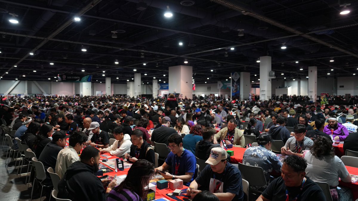ONEPIECE_tcg_EN's tweet photo. [BCG Fest 25–26 in Las Vegas: LCQ]
The LCQ is going on!
This is the final opportunity to secure a spot in the championship bracket.
Give it everything you’ve got and fight your way to that last qualification!
Best of luck to all competitors!
#BCGFest https://t.co/cLas36IexZ