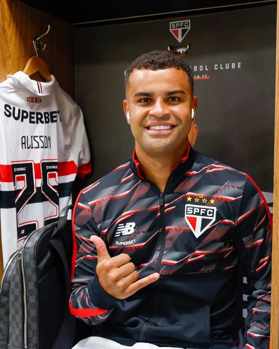 somosaopaulinos's tweet photo. Alisson já foi comunicado que não faz parte dos planos e a orientação é que busque um novo clube.

O volante, mais uma vez, ficará de fora dos relacionados, agora contra a Ponte Preta, no domingo.

🗞 @_alexsander
📸 São Paulo FC https://t.co/lZmkp3DTw7