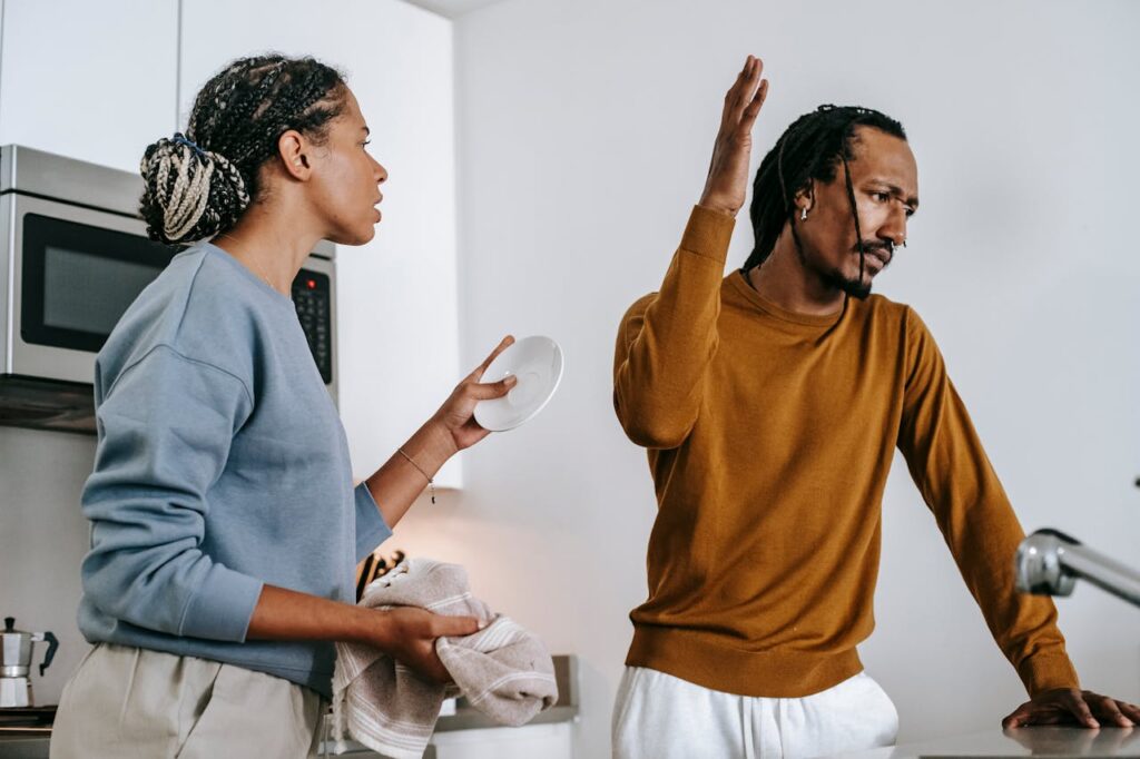 The #SuperBowl halftime show sparked debate — but political tension doesn’t stop on social media.

It often shows up at family dinners, holidays, and game-day gatherings.

Here’s how political stress impacts #relationships — and what to do about it:

azevedofamilypsychology.com/mental-health/…
