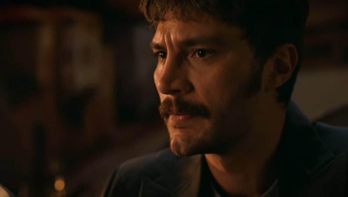 kızıyorum falan ama üzülüyorum da ahh serhom ahh 

#yılser #halef