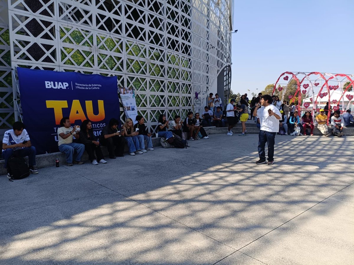 Estuvimos presentes en las Ferias de San Valentín del área de la Salud y CU, invitándolos a los talleres que ofrece la Vicerrectoría de Extensión y Difusión de la Cultura, ¡aún puedes inscribirte! consulta la convocatoria en: cultura.buap.mx 🎨🎹 #culturaBUAP
