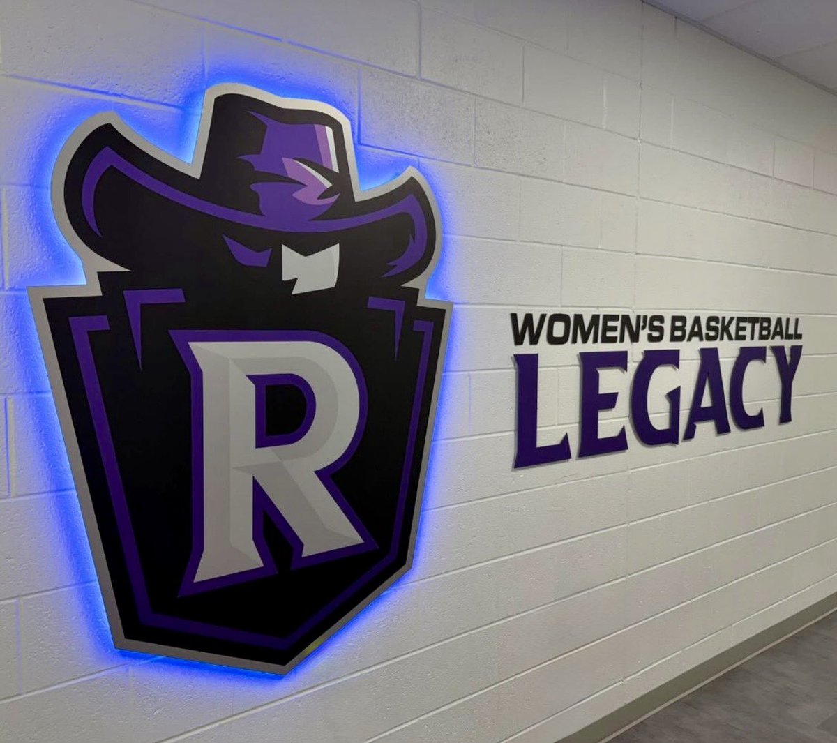 Waterboy_Miles's tweet image. Another impactful project at @RHSProsper by @waterboy_tx! 
#WaterboyGraphics #WeBrandBig #WhenCultureMatters #CampusBranding #SchoolBranding #Branding