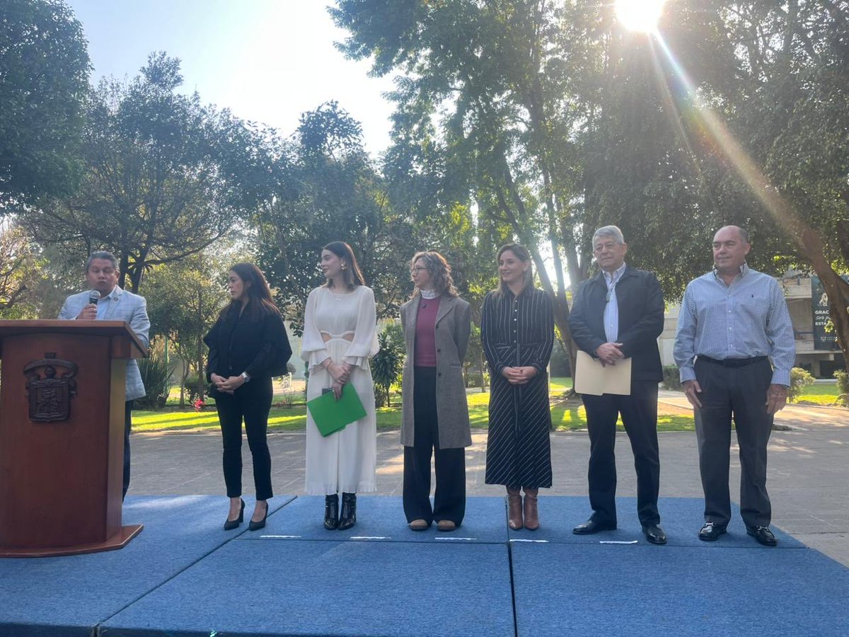 cpsseajal's tweet photo. 🟢Miguel Hernández, integrante del @cpsseajal del @SEAJalisco, asistió al Ejercicio de Presupuesto Abierto y Participativo Estatal 2026, organizado por @participajal, realizado hoy en #CUCEA.
#ParticipaciónCiudadana
#PresupuestoAbierto
#RendiciónDeCuentas
#GastoPúblico https://t.co/bdyWj9eDAD