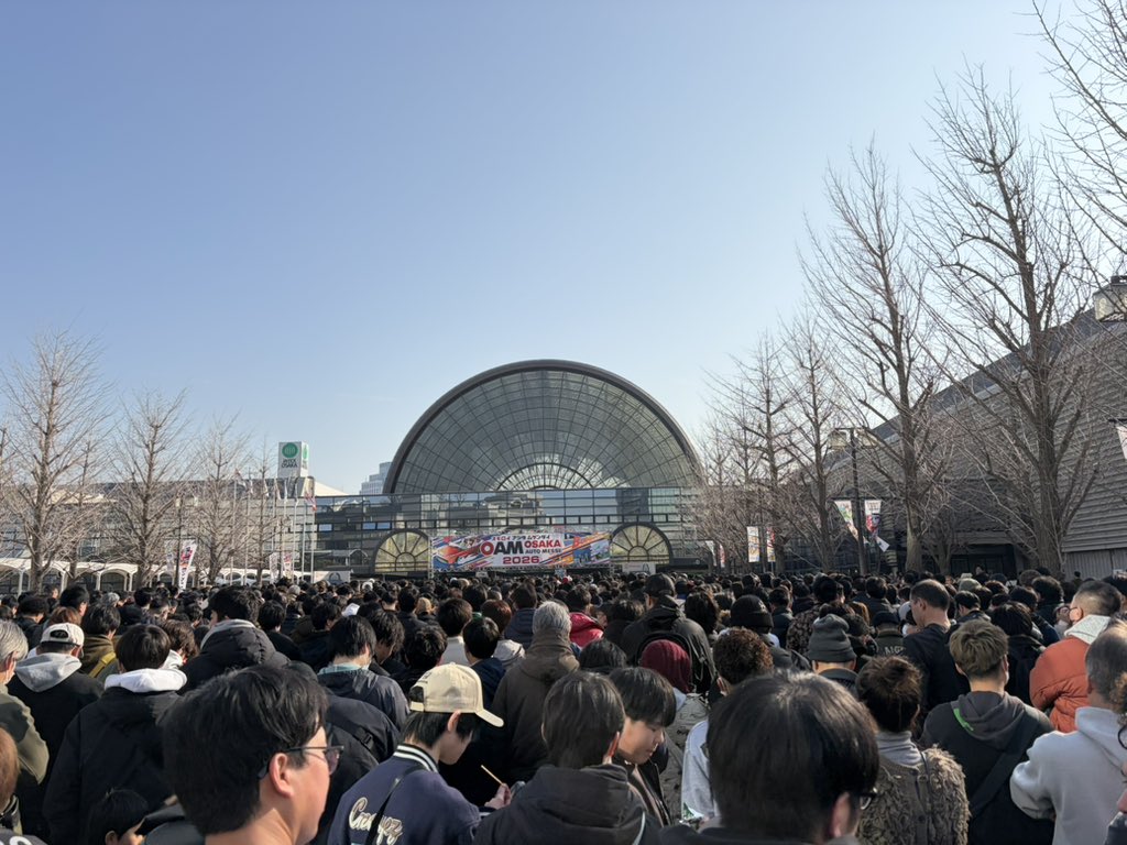 ザッキー tweet media