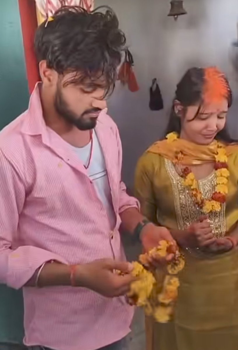 Mock_💜 tweet media