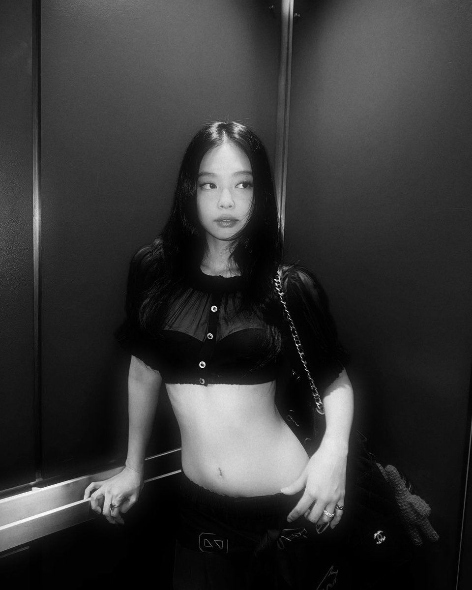 devotionov's tweet image. tenho vibe de primeiro amor, namorada possessiva, ficante premium ou esposa troféu?