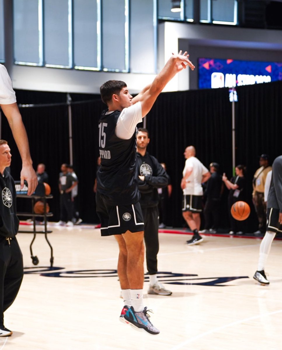 Former Wildcat Reed Sheppard is repping both the Wildcats and the Rockets in this year’s NBA Rising Stars game! 

📸: <a href="/HoustonRockets/">Houston Rockets</a> | #BBN