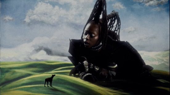 🚨 THEODORA remporte la Victoire de la Musique pour le clip de « FASHION DESIGNA » !!

Création audiovisuelle de l’année ✨

#Victoires2026