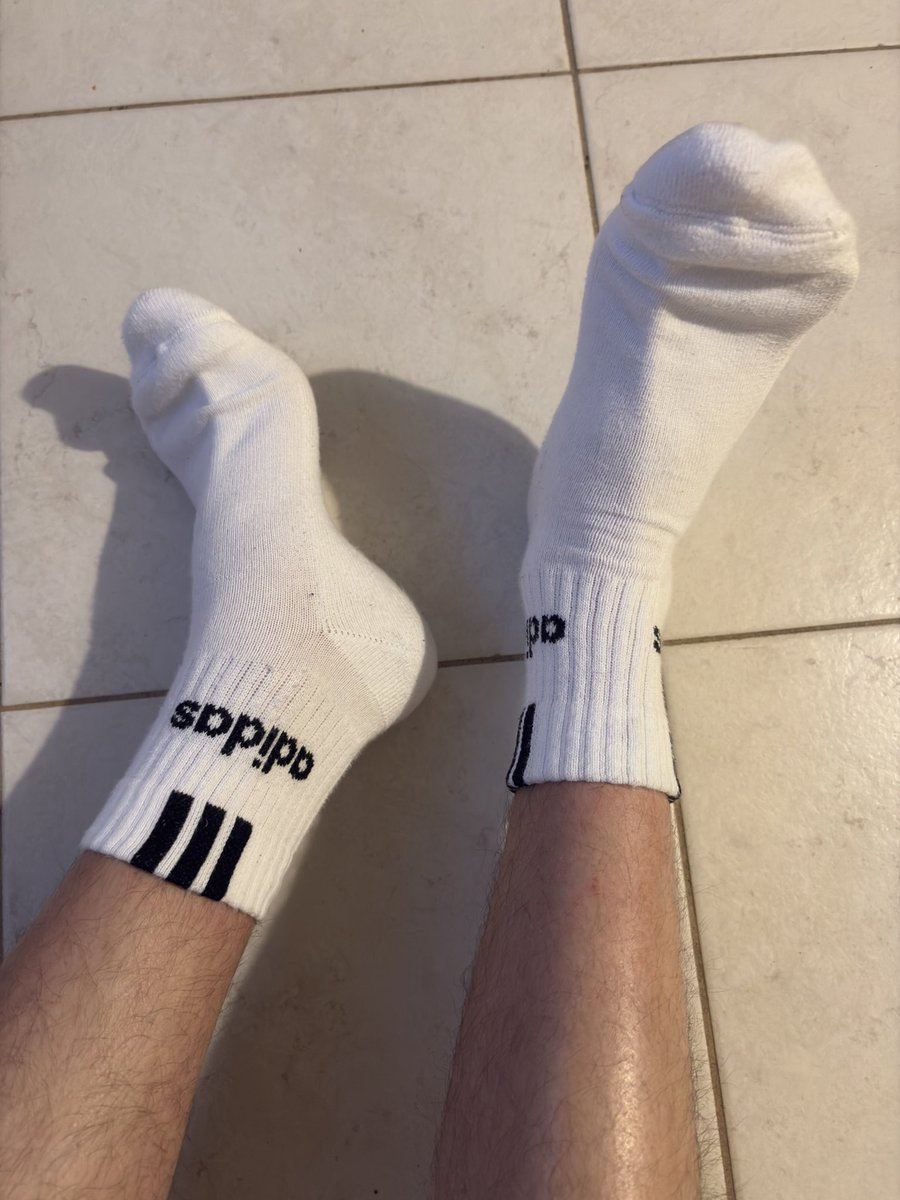 jerrysolezx tweet picture