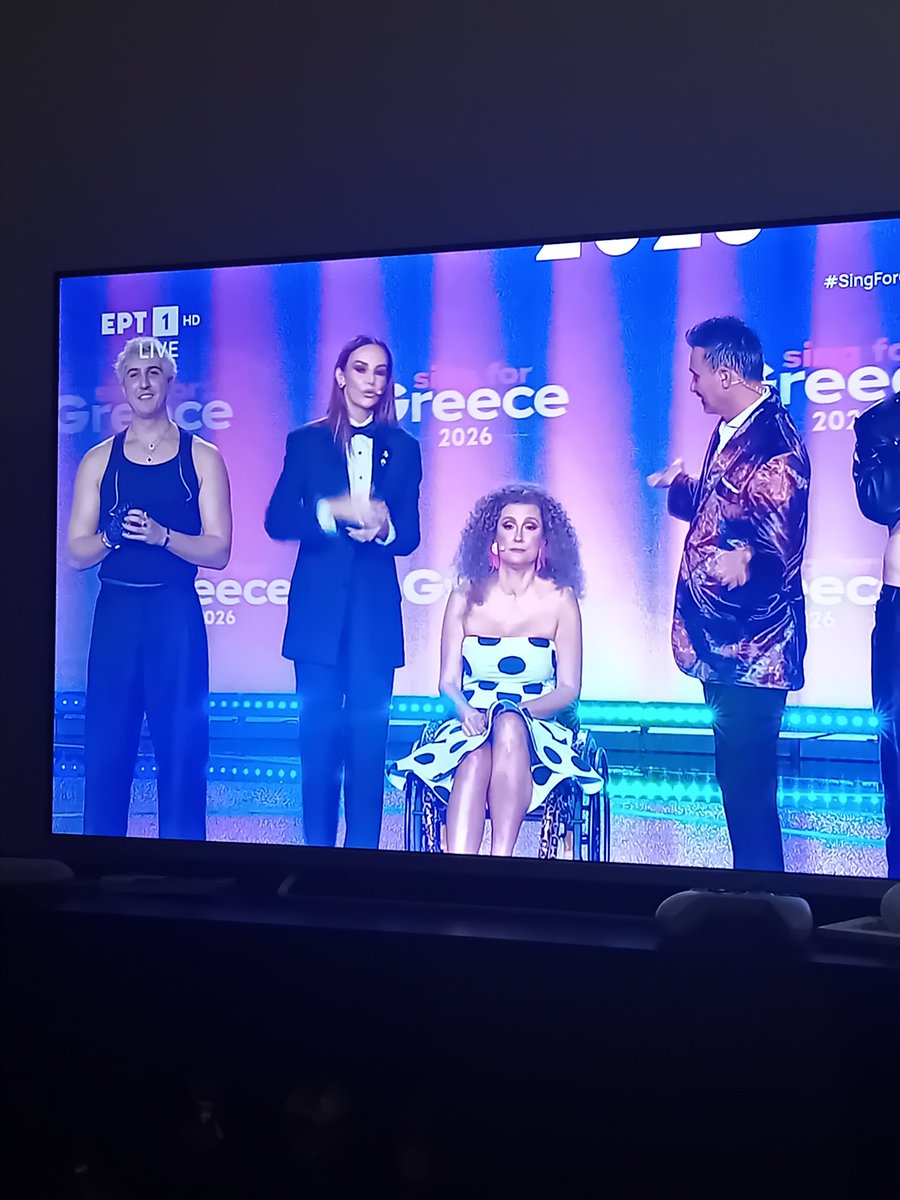 marakibazingalo's tweet image. ΔΥΟ ΟΝΟΜΑΤΑ ΜΕ έκαιγε να ακούσω σήμερα. ΤΑ ΑΚΟΥΣΑ 😍 #Zaf #Goodjobnicky #SingForGreece