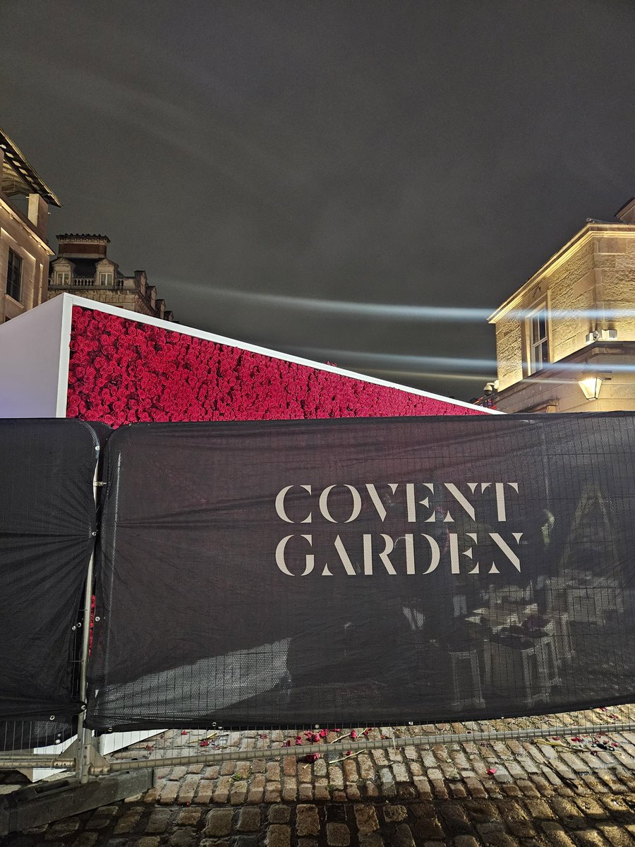 🤔🌹 ROSES FROM BTS 

🗓️ 14 ก.พ. 2026 

📍 The Grove
maps.app.goo.gl/RUcVMrsSnSwX3L…

📍 Covent Garden
maps.app.goo.gl/DedbErxaf4u1bC…

ที่มา: @/TheGrove TikTok (ลบไปแล้ว), @/AsphyxiaPallida