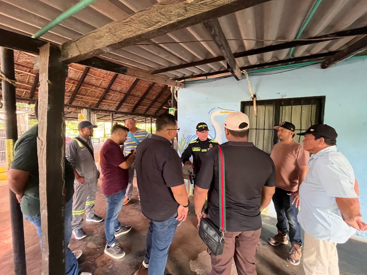 PoliciaDEMAM's tweet image. 🤝 Desde el Grupo #DDHH fortalecemos espacios de diálogo con líderes, lideresas y asociaciones de empleo del corregimiento El Llanito.

Trabajamos por una atención diferencial y la protección efectiva de poblaciones de especial protección. 
#Dignidad