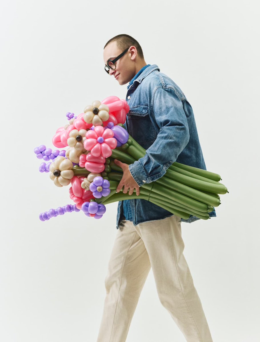 Finding your perfect pair just got easier 👓
Stop in our optical boutique shop for one-on-one guidance, curated frame picks, and expert advice tailored to your face shape, personal style, and everyday lifestyle. Your new favorite glasses are waiting.