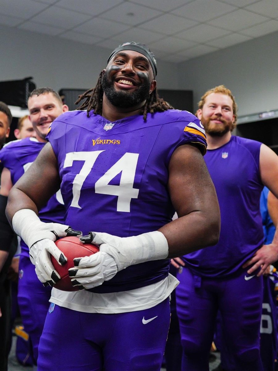 VikingzFanPage tweet media