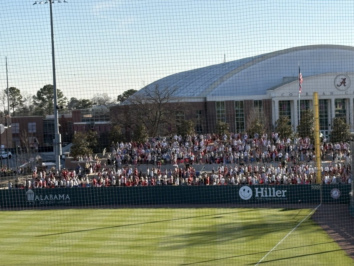 TheoFernandez__'s tweet photo. Right field is absolutely packed at Sewell-Thomas Stadium. 66 degrees and sunny right now. Does not get much better than this for the second week of February

Less than three minutes to first pitch between Alabama and Washington State https://t.co/6dXBzMBkw9