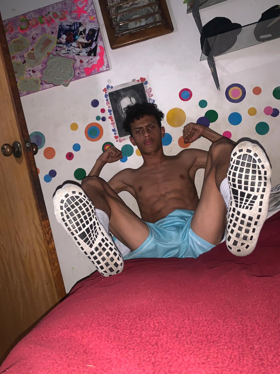 Master_Seiya_1's tweet photo. I'm here  and I've come to finish off your wallets and your minds💵😈🔥 #cashpig #paypig #findom #macro #pig #foot #fetish #foofetish

@morrochacal @diamond__here @rt_feet @FindomAlphaRT @rtfeetsla @DedalusSub @RT_MASTERS_FR @FindomAlphaRT @promocion_pies @MASTERS_PROMOS https://t.co/DXR7KzFRU5