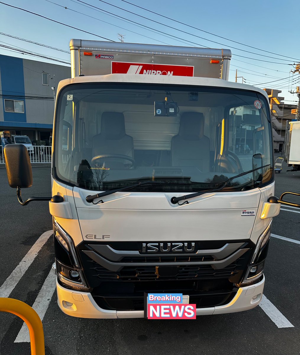 speed_menbo's tweet photo. 1000年くらい生きてそうなトラックが今日の乗り物です🚚 https://t.co/PsoYsAIxsK